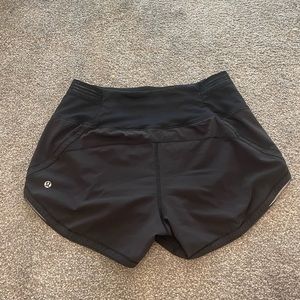 Lululemon Rare Before Dawn Short 3.5’ size 8